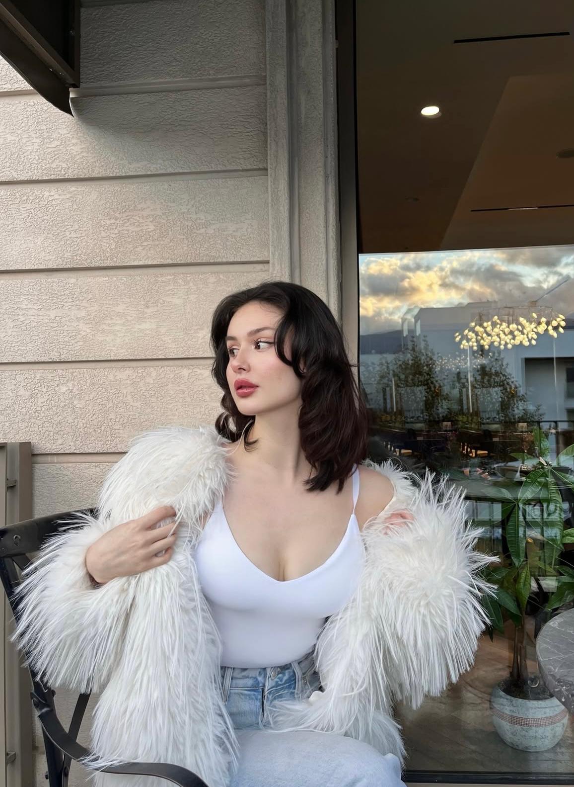 Ezine Güzel Güzel Bir Kadın Escort Bahar